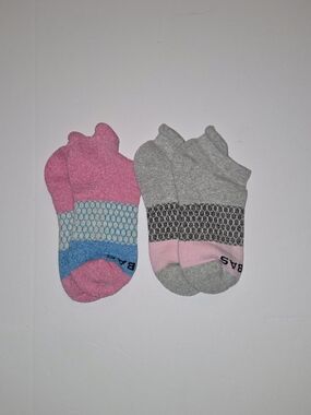 2 Pairs Womens Bomba Ankle Athletic Socks - Pink & Gray Pair Size Small